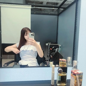 美容院なう🤍