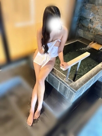 まだベッドの中です😌