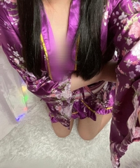 多目的トイレで咥えさせて下さる方はいますか？