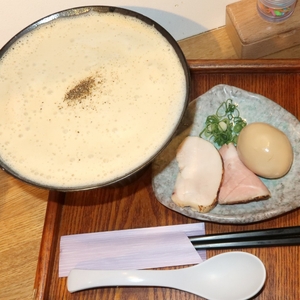 もも