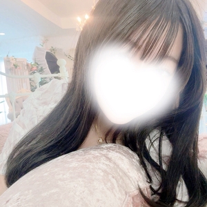 初...