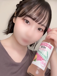 もっとかわいい持ち方あるやろ