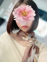 熱くて悪戯好きの子供が駄々をこねるような眼差しに、仕様がないわというふうに身をまかせる
