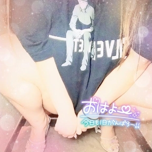 夜更けに満ちる嵐の雨のたった一滴に