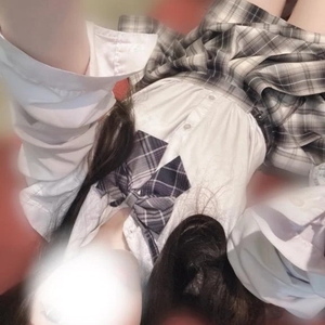 となり空いてます💞