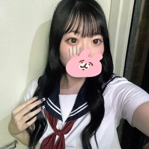 今日は制服だよ💕