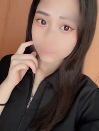 ぜひ....|´-`)ﾁﾗｯ