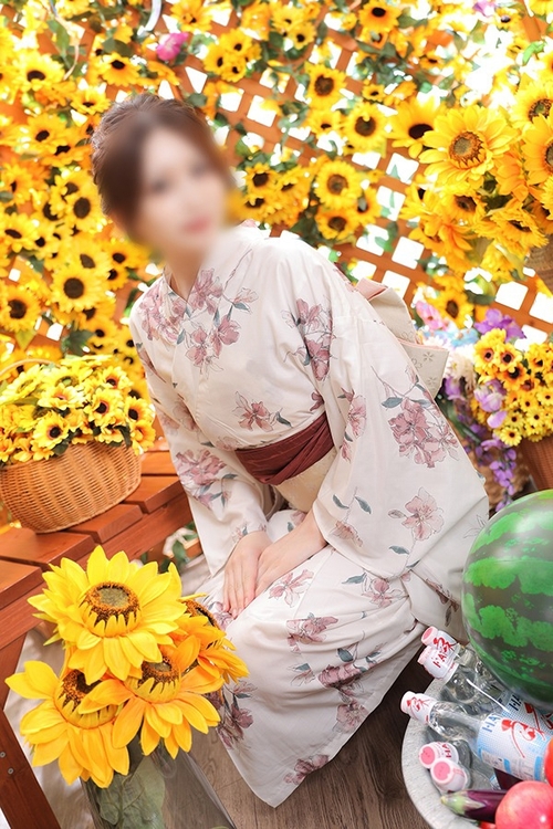 えみな3枚目