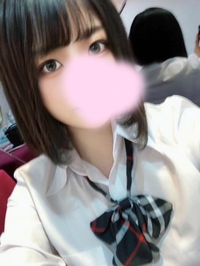 誰もいないところなら…♡