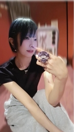 出勤してます(｡-人-｡)