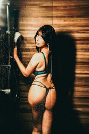 ε≡≡\( ˙-˙ )/ｼｭﾀﾀﾀﾀ