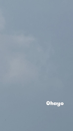 今日の空に「おはよう」を添えて