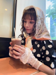 今日は、朝8時前には...歌舞伎町☀️🥃🫟 そしてスカーフファッション👍