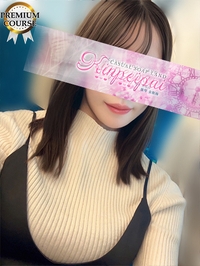 皇ももな