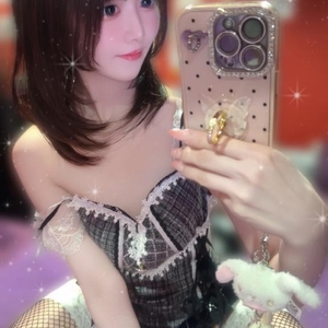 よっ👋🏻💕