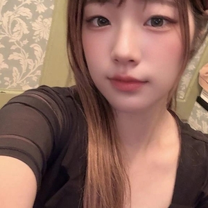 🙇🏻‍♀️ ̖́-‬♥️❤️🧡