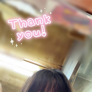チラッ👁️✨