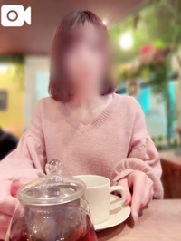 お茶を注ぐ女シリーズ☕️