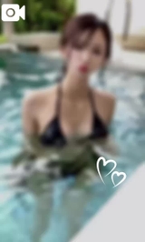 【🎥199】プールの中で…♡