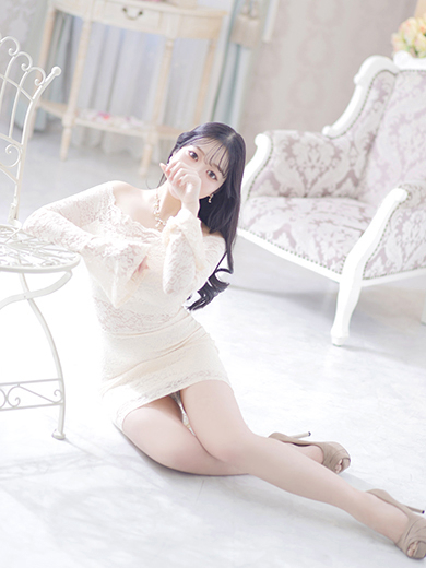 R.みーな3枚目