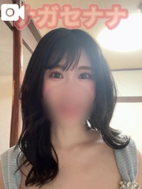 ショートヘアは首元が寒いナ‼️