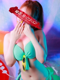 月野ななみ