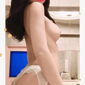 明日10時〜案内可能