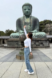 鎌倉大仏は想像よりこぶりだった。？ん？敷地内が狭いからそう感じたのか。🥶