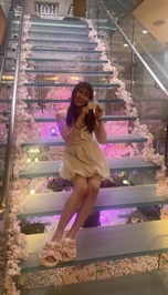 初ホールガール🌸