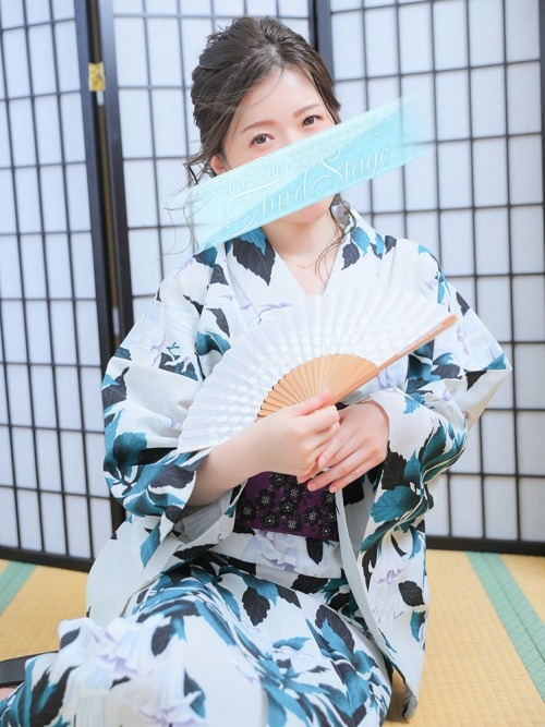 水原 百合子1枚目
