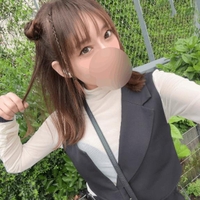 誰の真似でしょう？🤢🤢（←髪の毛）