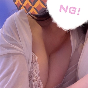 挟まれたい…？