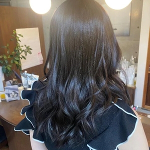 髪の毛暗めに♡♡