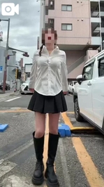 とりあえず...パラパラ踊って暇つぶし。👍