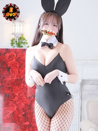 ニイナ