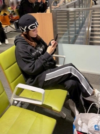 最近遅延ばっかりだから...早め時間の飛行機チケットを取ったよ😇