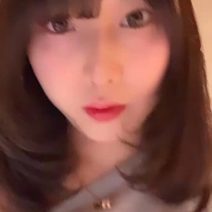 髪の毛少しだけ切ったの🥺