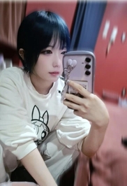 🦖🐾(,,•﹏•,,)