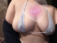 菊穴の蕾は執拗に舐めまわされてぷっくりと膨らんでいる。