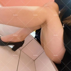 🌱 明日10時～15時います🍒