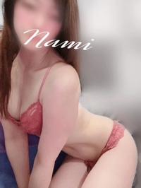 遅れて出勤してます🙇‍♀️🙇‍♀️