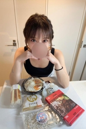 催事に行って来て😇たくさん買ったから並べて撮ってみたあ😇✊