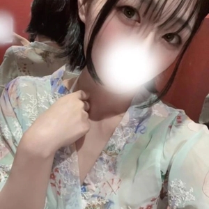 和柄には暗い髪？