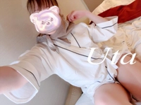 割れ目にそっとあてて愛撫