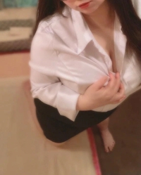 お昼の秘密デート、待ってるよ💖