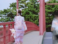 ピンクのきつね、見つけた？🦊