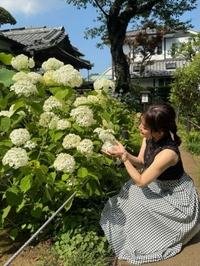 家トレしながら...泣いてました。🥺泣きながら...家トレしてた。が正しいかな🥲