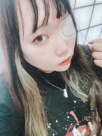 おめめが😭