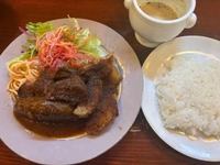 アンナ出勤してます♡