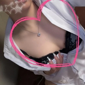 出勤してます‪🙌🏻  ̖́-
